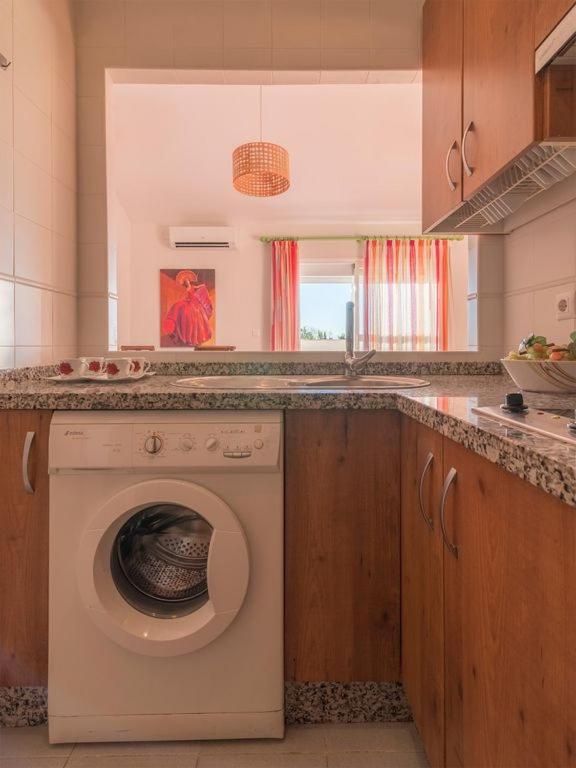Fantastico Atico Con Terraza, Garaje, Wifi, Con Todo Para Playa, Piscina Y Casa Y No Facturar Maletas! El Portil Zewnętrze zdjęcie