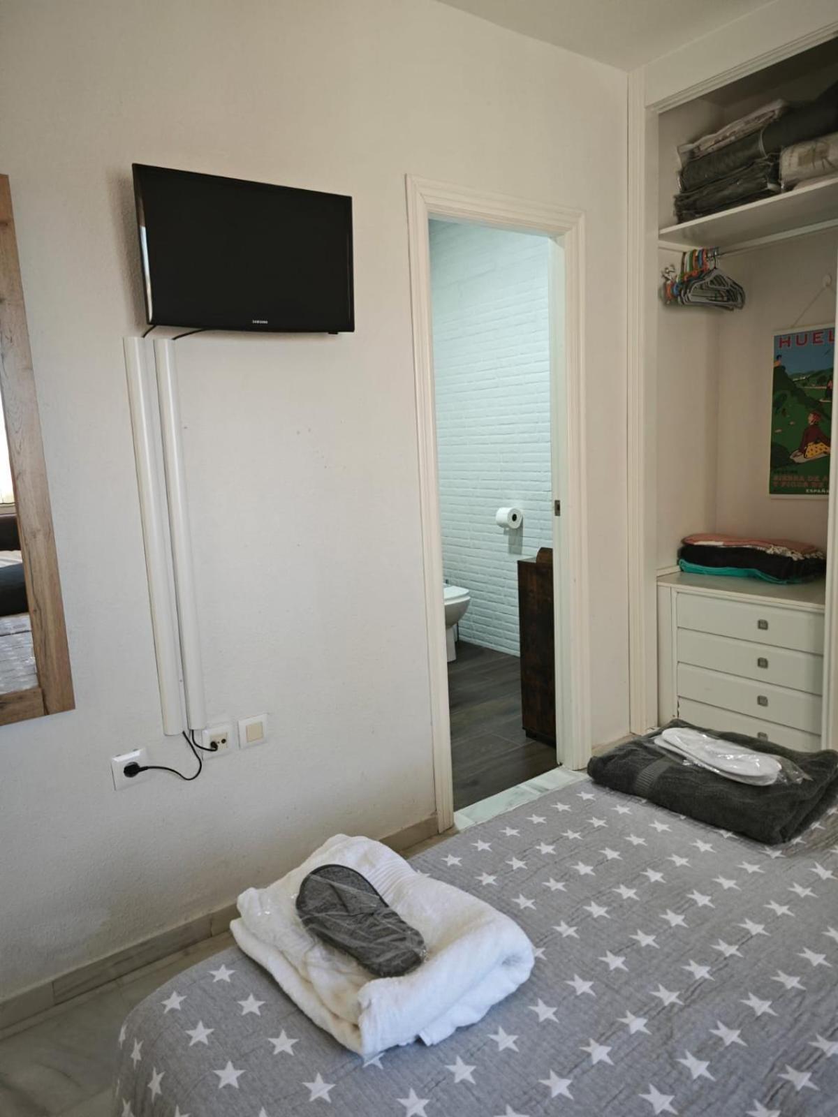 Fantastico Atico Con Terraza, Garaje, Wifi, Con Todo Para Playa, Piscina Y Casa Y No Facturar Maletas! El Portil Zewnętrze zdjęcie